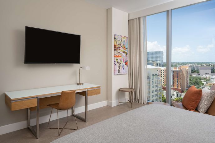 Imagen de la habitación del Hotel Canopy By Hilton West Palm Beach Downtown. Foto 2