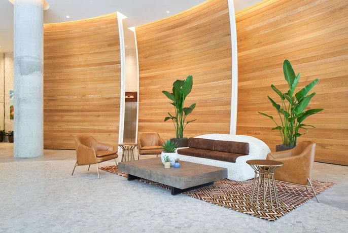 Imagen de los interiores del Hotel Canopy By Hilton West Palm Beach Downtown. Foto 17