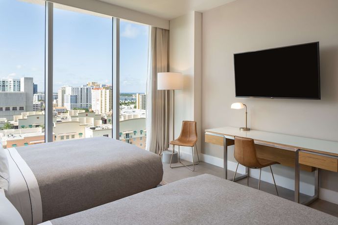 Imagen de la habitación del Hotel Canopy By Hilton West Palm Beach Downtown. Foto 8