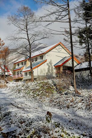 Imagen general del Hotel Canopy Cortina Lodge. Foto 1