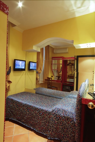 Imagen de la habitación del Hotel Canova, Rione Monti. Foto 2