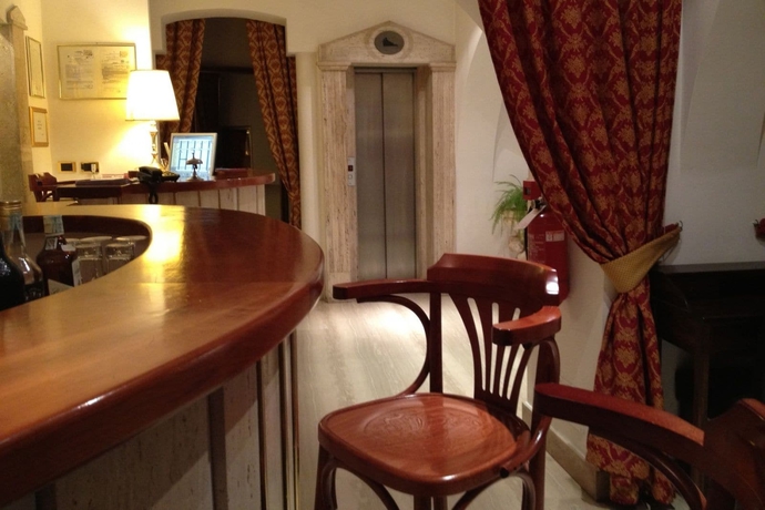 Imagen de los interiores del Hotel Canova, Rione Monti. Foto 19