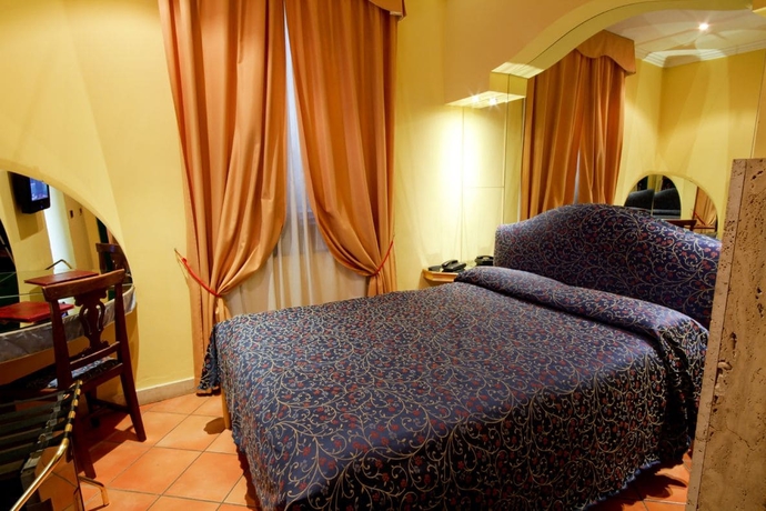 Imagen de la habitación del Hotel Canova, Rione Monti. Foto 13