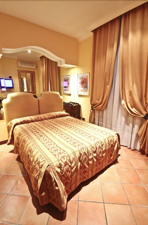 Imagen de la habitación del Hotel Canova, Rione Monti. Foto 16