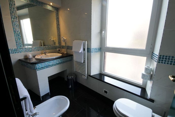 Imagen de la habitación del Hotel Canova, Roma. Foto 4