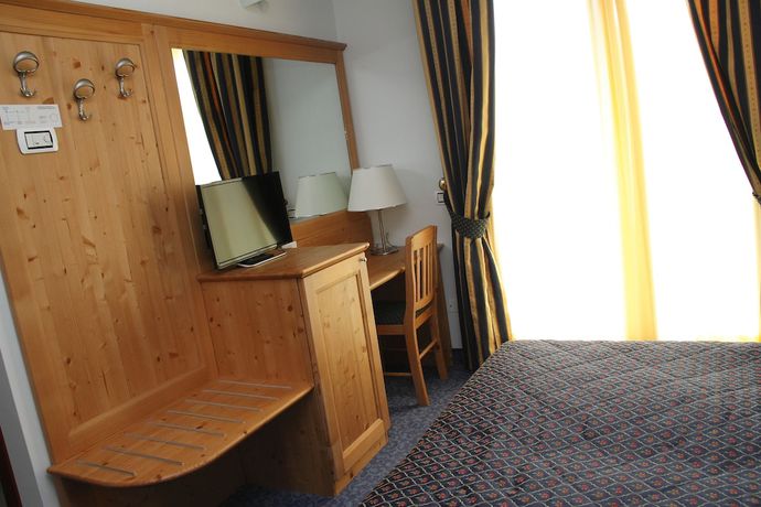 Imagen de la habitación del Hotel Canova, Vettorazzi. Foto 19
