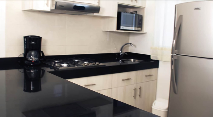 Imagen de la habitación del Hotel Cantabria House Suites. Foto 19