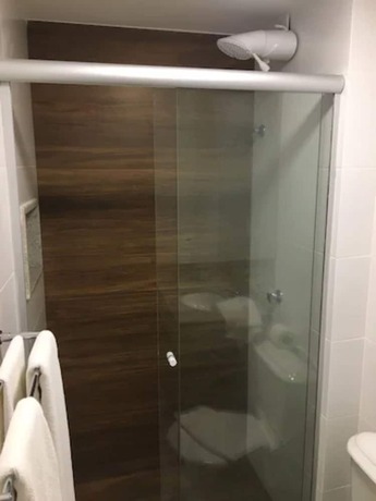 Imagen de la habitación del Hotel Cantareira. Foto 14