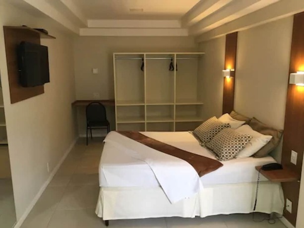 Imagen de la habitación del Hotel Cantareira. Foto 18