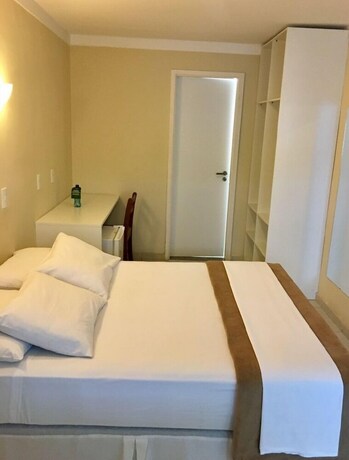 Imagen de la habitación del Hotel Cantareira. Foto 21