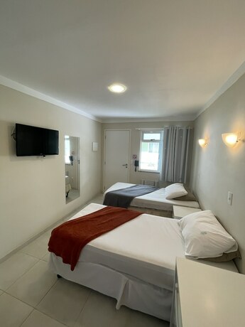 Imagen de la habitación del Hotel Cantareira. Foto 27