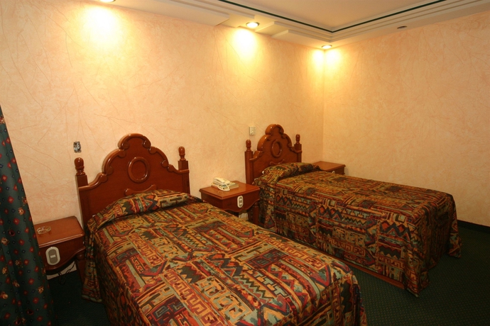 Imagen de la habitación del Hotel Cantera Real. Foto 4