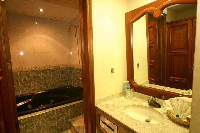 Imagen de la habitación del Hotel Cantera Real. Foto 6