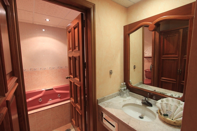 Imagen de la habitación del Hotel Cantera Real. Foto 8