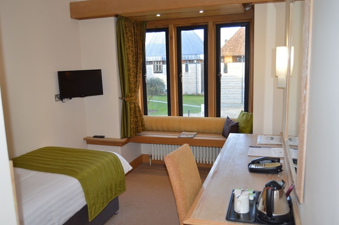 Imagen de la habitación del Hotel Canterbury Cathedral Lodge. Foto 12