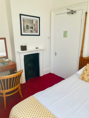 Imagen de los interiores del Hotel Canterbury. Foto 20