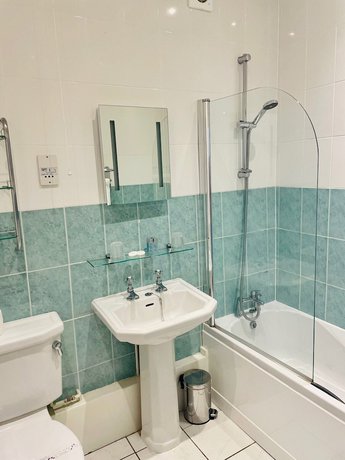 Imagen de la habitación del Hotel Canterbury. Foto 18