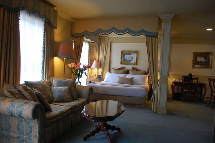 Imagen de la habitación del Hotel Canterbury International. Foto 9