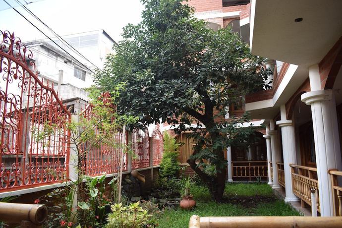 Imagen general del Hotel Cañaveral, Baños de Agua Santa. Foto 1