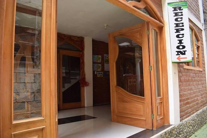 Imagen general del Hotel Ca&ntilde;averal, Ba&ntilde;os de Agua Santa. Foto 2