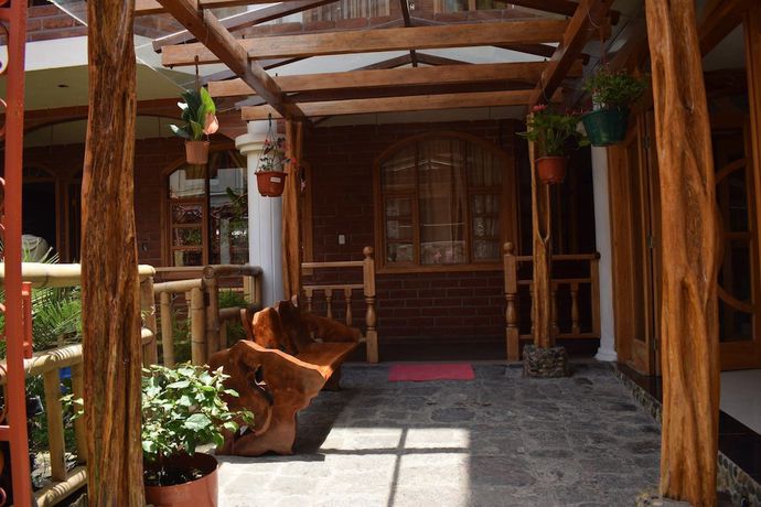 Imagen de los interiores del Hotel Ca&ntilde;averal, Ba&ntilde;os de Agua Santa. Foto 12