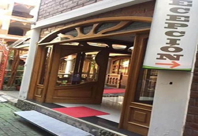 Imagen de los interiores del Hotel Ca&ntilde;averal, Ba&ntilde;os de Agua Santa. Foto 14