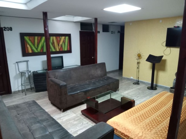 Imagen general del Hotel Ca&ntilde;averal Plaza. Foto 6