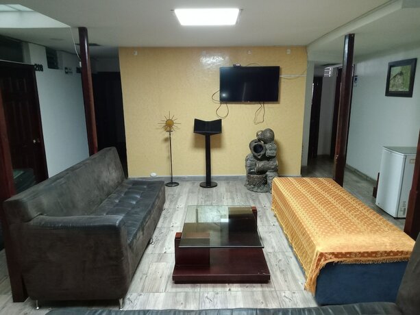 Imagen general del Hotel Ca&ntilde;averal Plaza. Foto 11