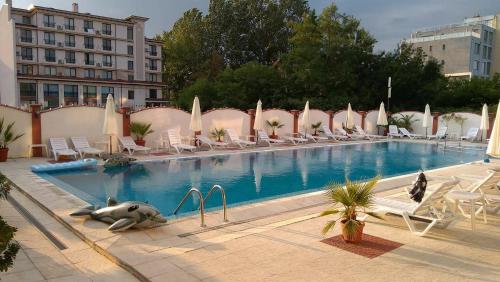 Imagen general del Hotel Cantilena Complex. Foto 3