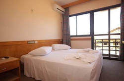 Imagen general del Hotel Canto Da Ilha. Foto 2