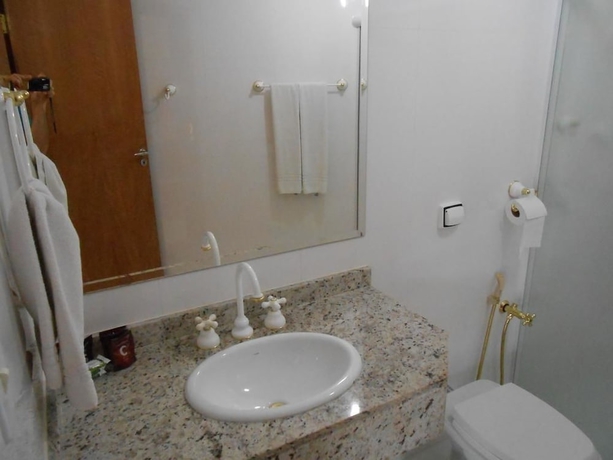 Imagen de la habitación del Hotel Canto Da Riviera. Foto 2
