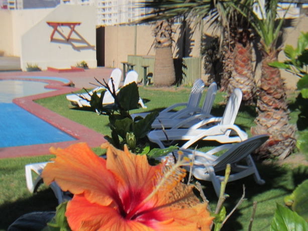 Imagen de la piscina del Hotel Canto del Mar. Foto 11