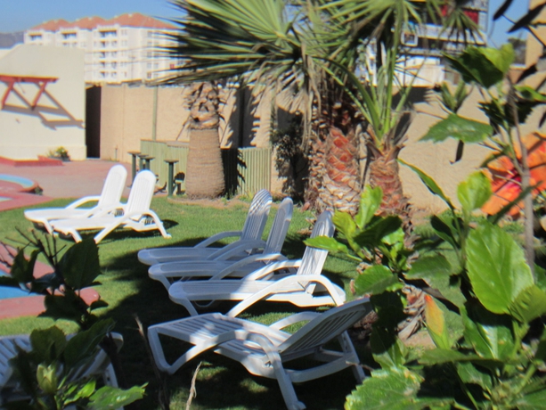 Imagen de la piscina del Hotel Canto del Mar. Foto 12