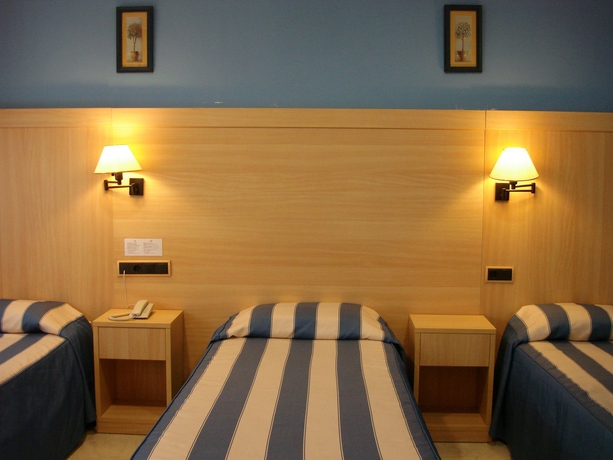 Imagen de la habitación del Hotel Cant&oacute;n, Barrio G&oacute;tico. Foto 7