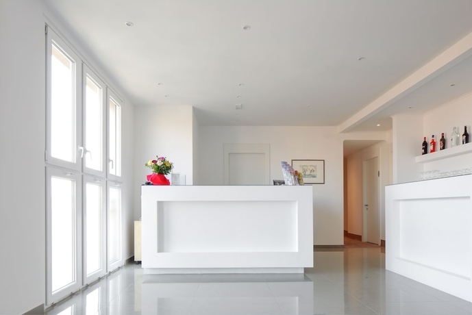 Imagen de los interiores del Hotel Cantoria. Foto 19