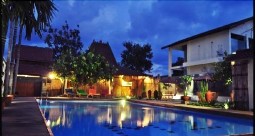 Imagen de la piscina del Hotel Cantya Hotel. Foto 16
