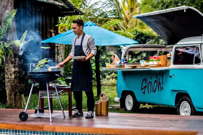 Imagen del bar/restaurante del Hotel Canvas Escape Resort. Foto 11