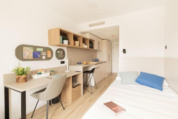 Imagen de la habitación del Hotel Canvas Pamplona Plazaola. Foto 2