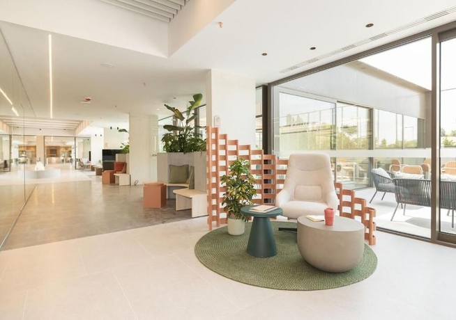 Imagen de los interiores del Hotel Canvas Pamplona Plazaola. Foto 16