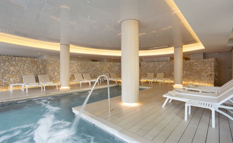 Imagen de la piscina del Hotel Canyamel Park. Foto 12