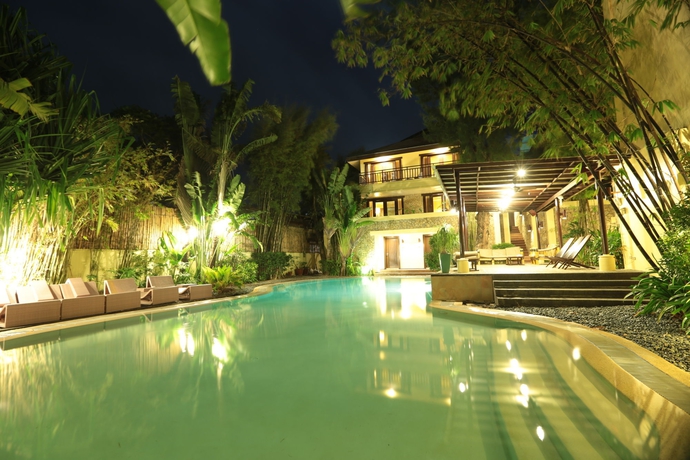 Imagen de la piscina del Hotel Canyon De Boracay & Resorts. Foto 15