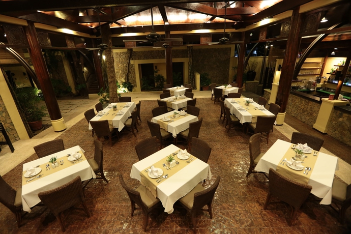 Imagen del bar/restaurante del Hotel Canyon De Boracay & Resorts. Foto 3