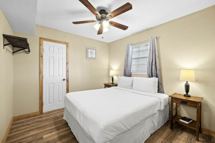 Imagen general del Hotel Canyon Lake Cabins and Event Center. Foto 1