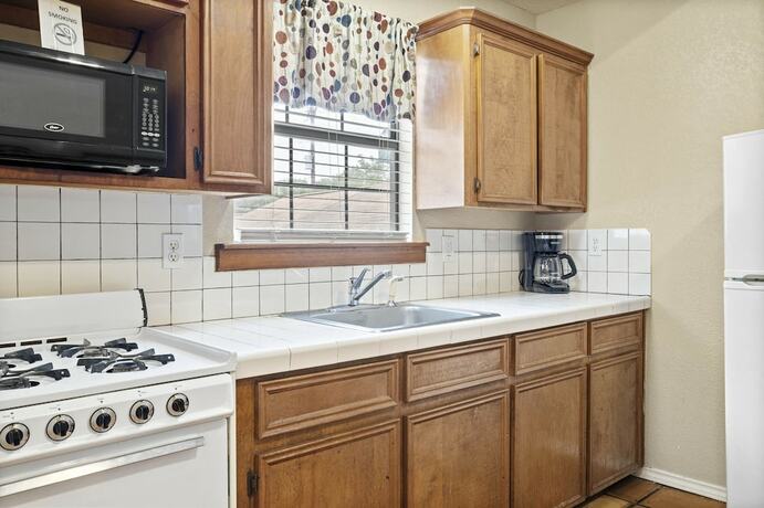 Imagen general del Hotel Canyon Lake Cabins and Event Center. Foto 5