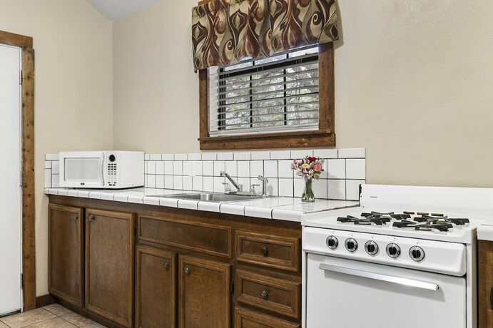 Imagen general del Hotel Canyon Lake Cabins and Event Center. Foto 6