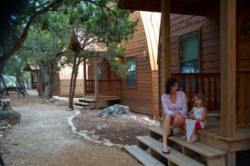 Imagen de la habitación del Hotel Canyon Lakeview Resort. Foto 3