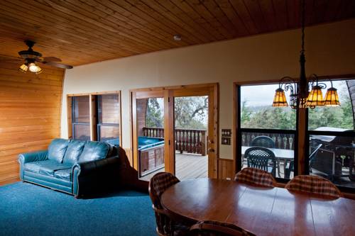 Imagen de la habitación del Hotel Canyon Lakeview Resort. Foto 5