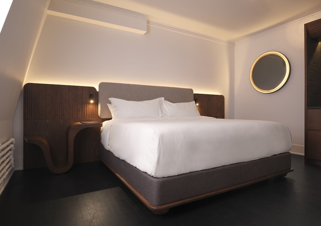 Imagen de la habitación del Hotel Cap Diamant. Foto 3
