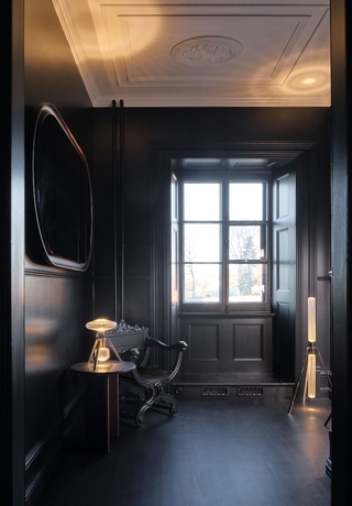 Imagen de los interiores del Hotel Cap Diamant. Foto 5