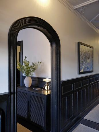 Imagen de los interiores del Hotel Cap Diamant. Foto 16
